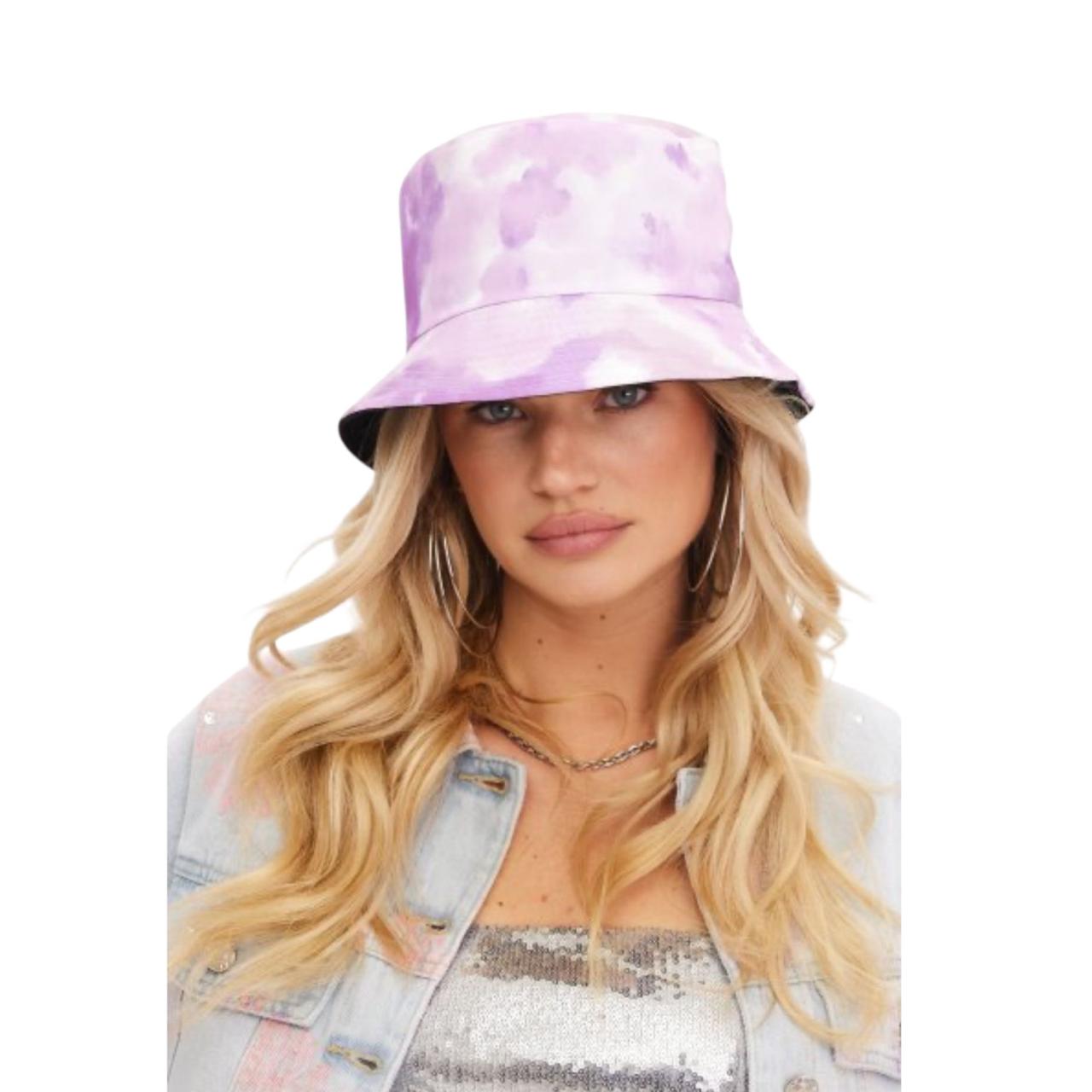 BUCKET HAT